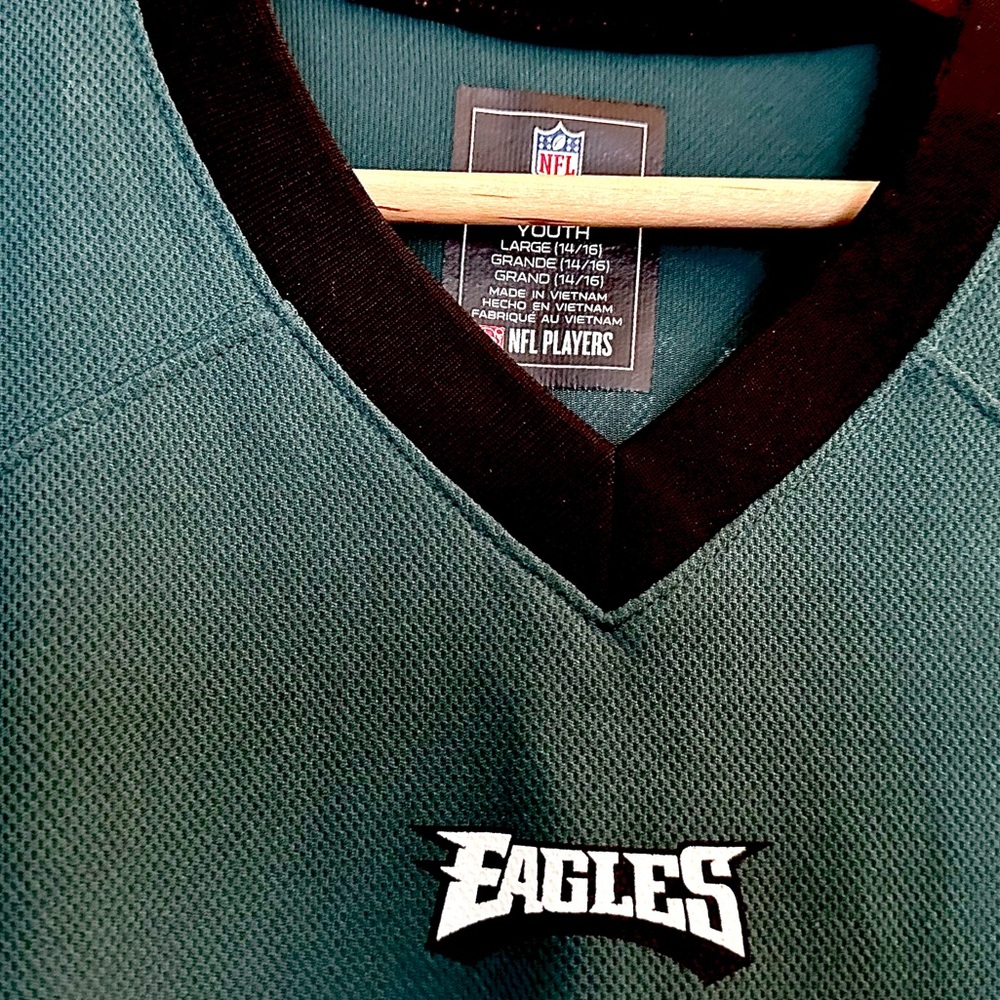 Boys NFL Kids Carson Wentz Eagles # 11 Short Sleeve Jersey Size Large EUC - Picture 2 of 12